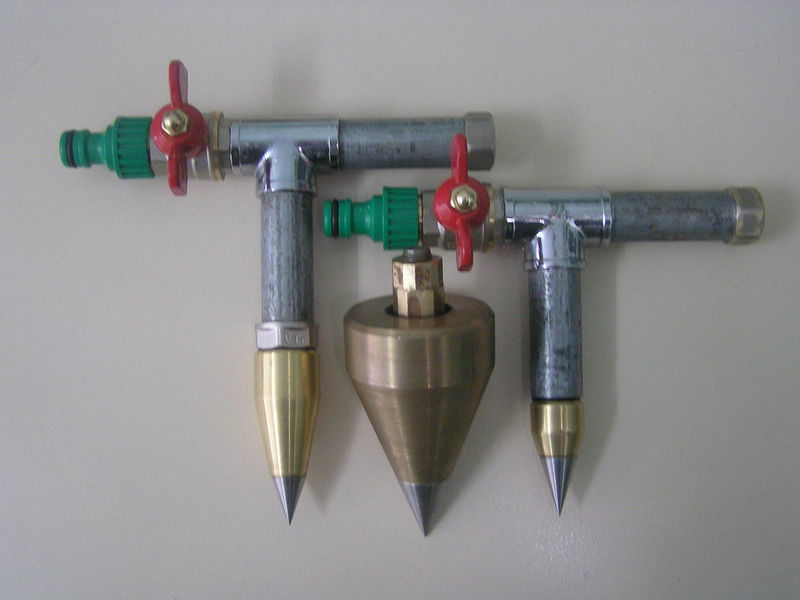 Бур для льда рыбацкий. Загадки о почве и земле. Пробуравить. Землю пробуравил, шапочкой прикрылся. Загадки на тему растения.