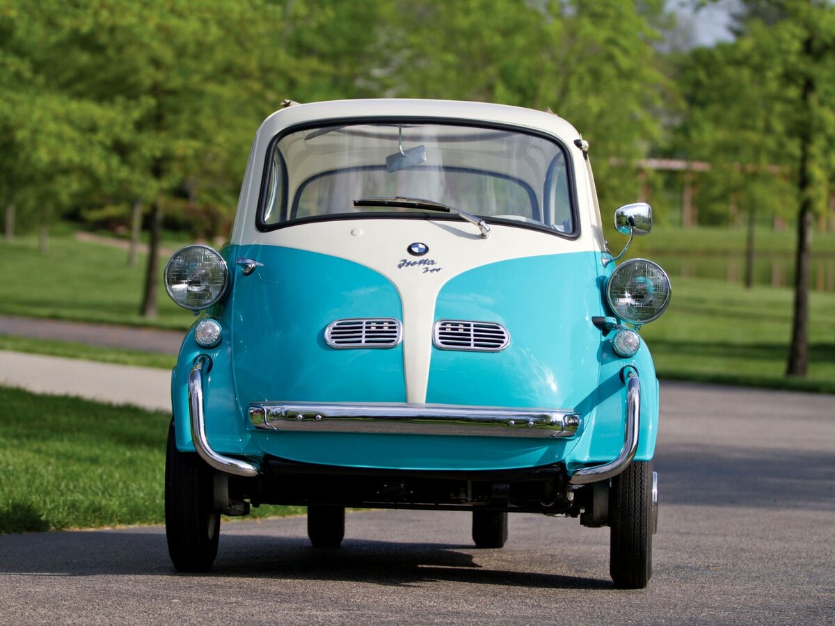 Автомобиль BMW Isetta 300