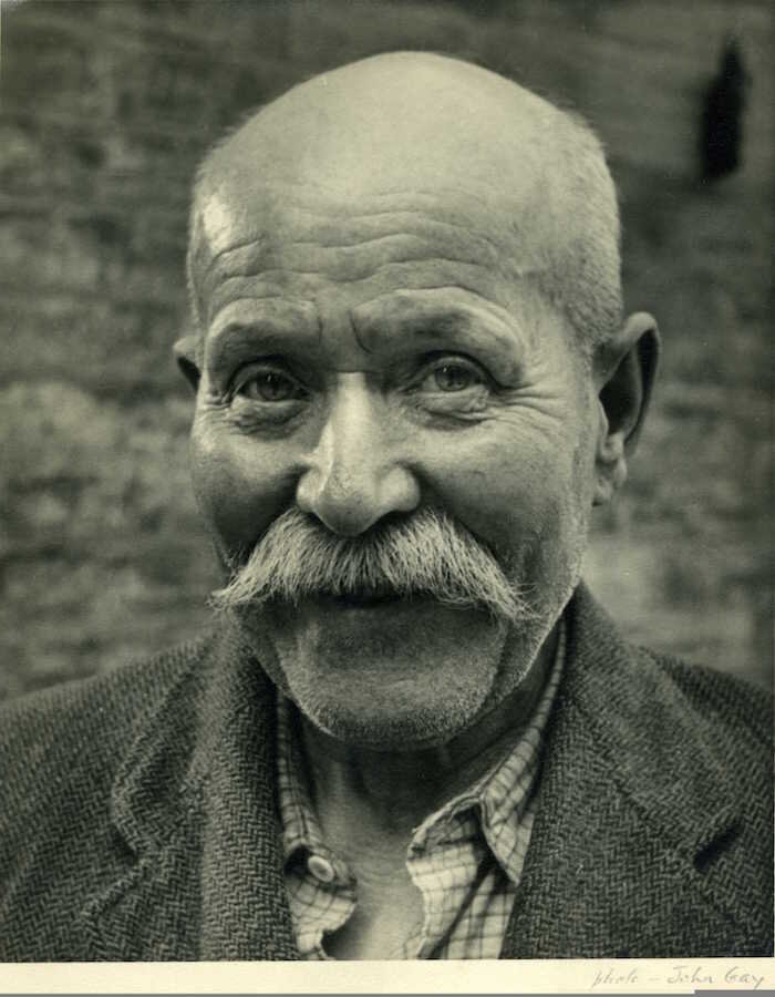      Уильям Кимбер в Оксфорде, 1950-1960е гг. Фото Джона Гэя (Лондон) из коллекции Питера Кеннеди. 