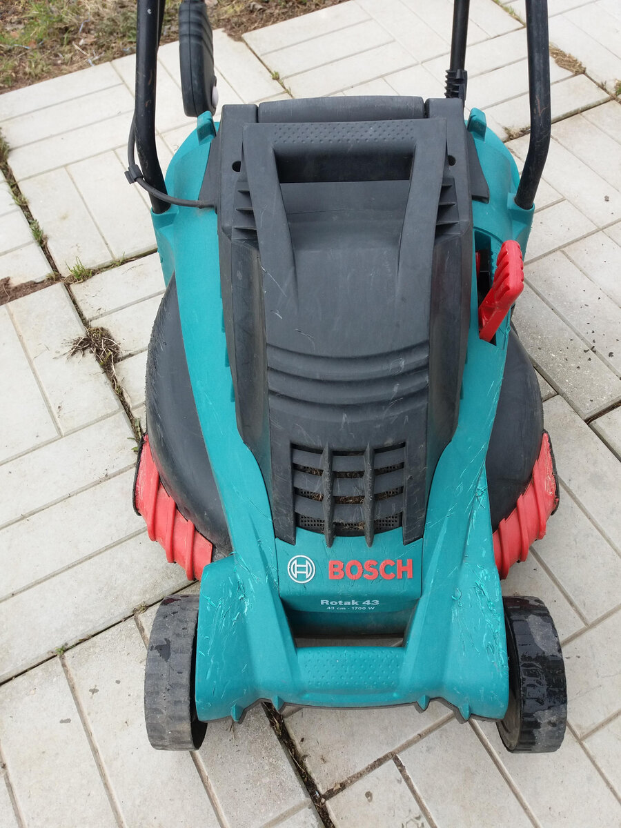 Что не так: газонокосилка BOSCH Rotak | ВСЁ С УМОМ | Дзен