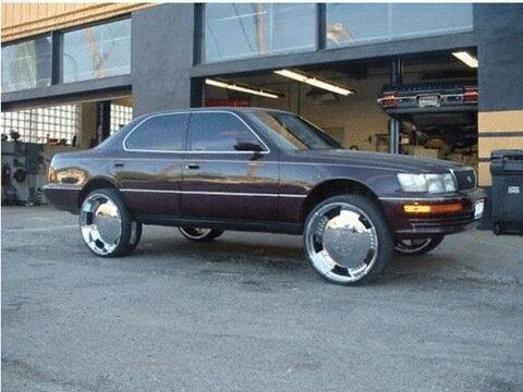 И в багажник ящик ступичных подшипников, раз в неделю замена в круг =)