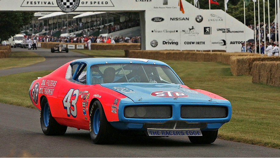 dodge charger 1972 nascar