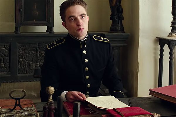 кадр из фильма "В ожидании варваров"