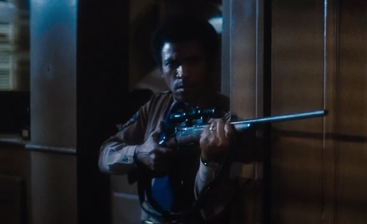 Кадр из фильма "Нападение на  13-й участок"