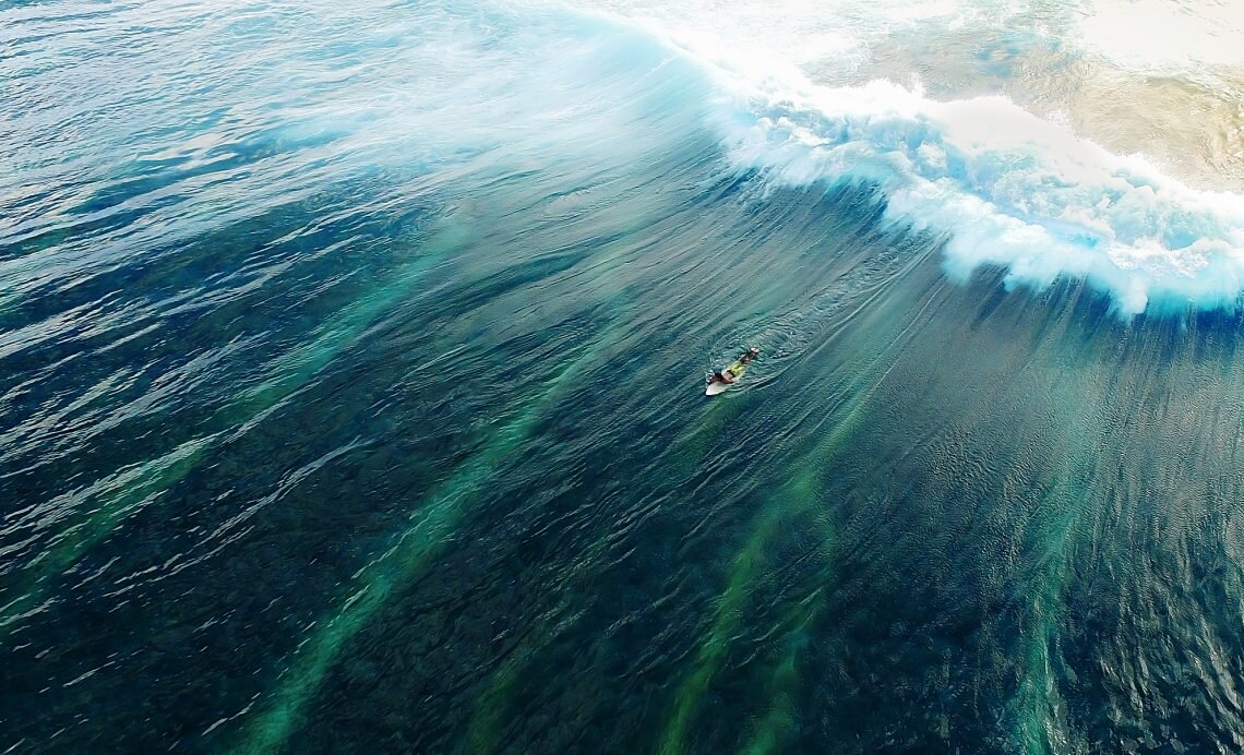 Только единицы удаляются от берегов посредственности.
