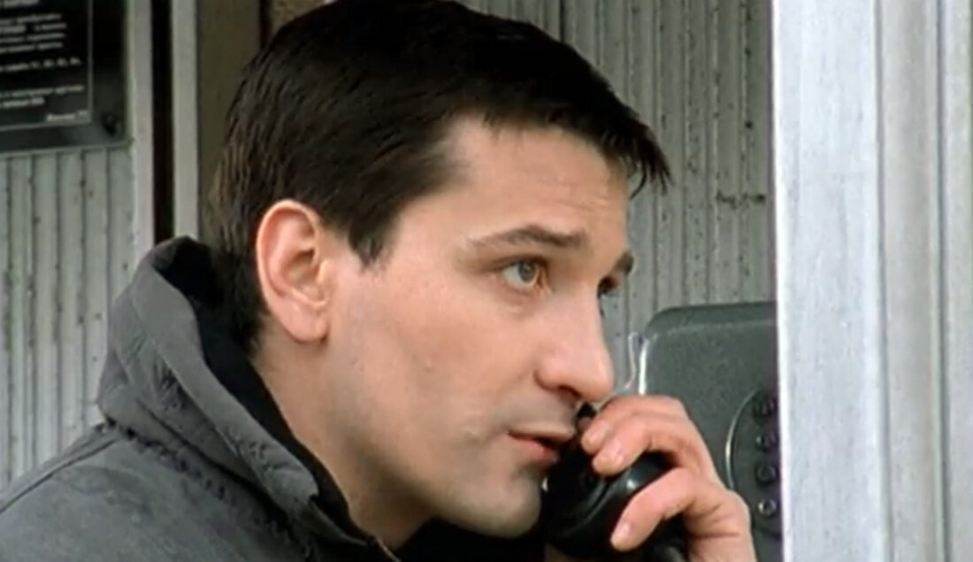 Ярослав Бойко в роли Вадима Бойцова. Кадр из кинофильма "Каменская", 1999 г., режиссер Юрий Мороз, сценаристы Александра Маринина, Александр Токарев, Наталия Полозова, композитор Алексей Айги. Скриншот кадра для иллюстрации