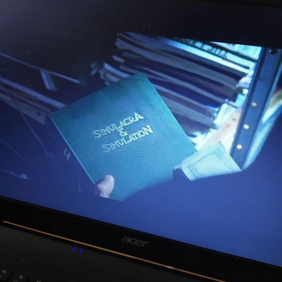 Кадр из фильма "Матрица"