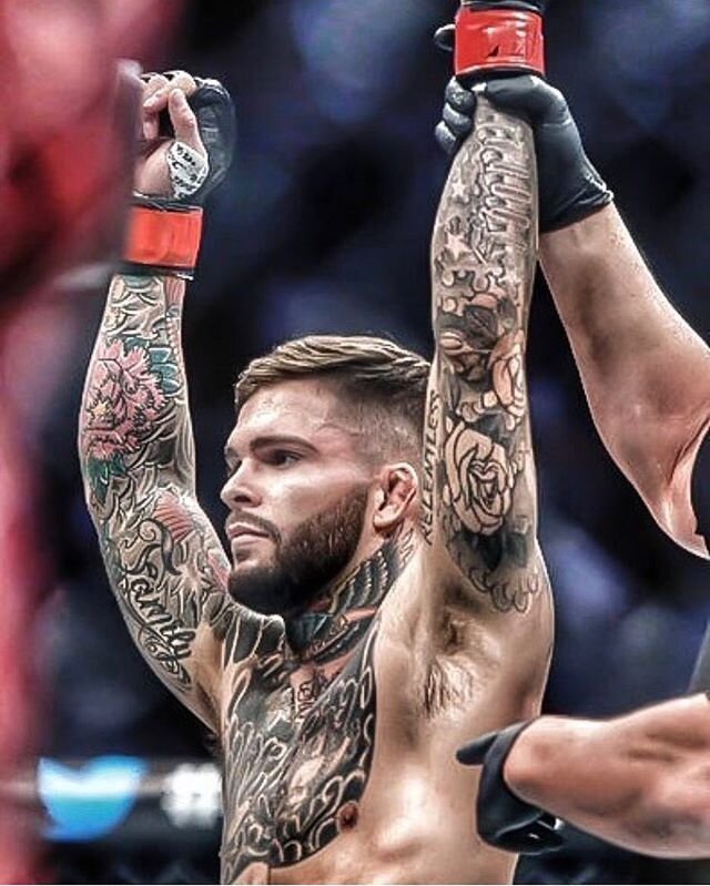 Коди Гарбрандт всё ещё мечтает о Чемпионстве.  фото: картинки яндекса. 