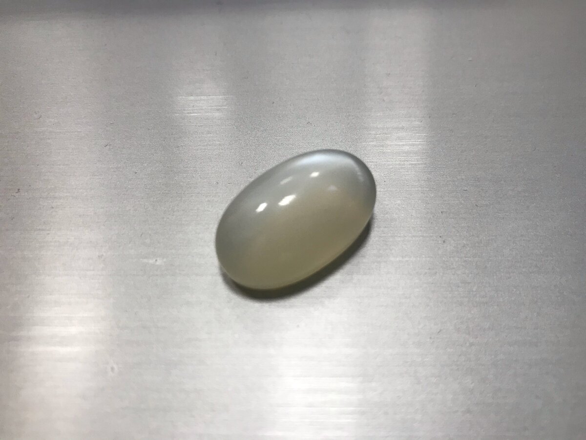 мой лунный камень благодарности.