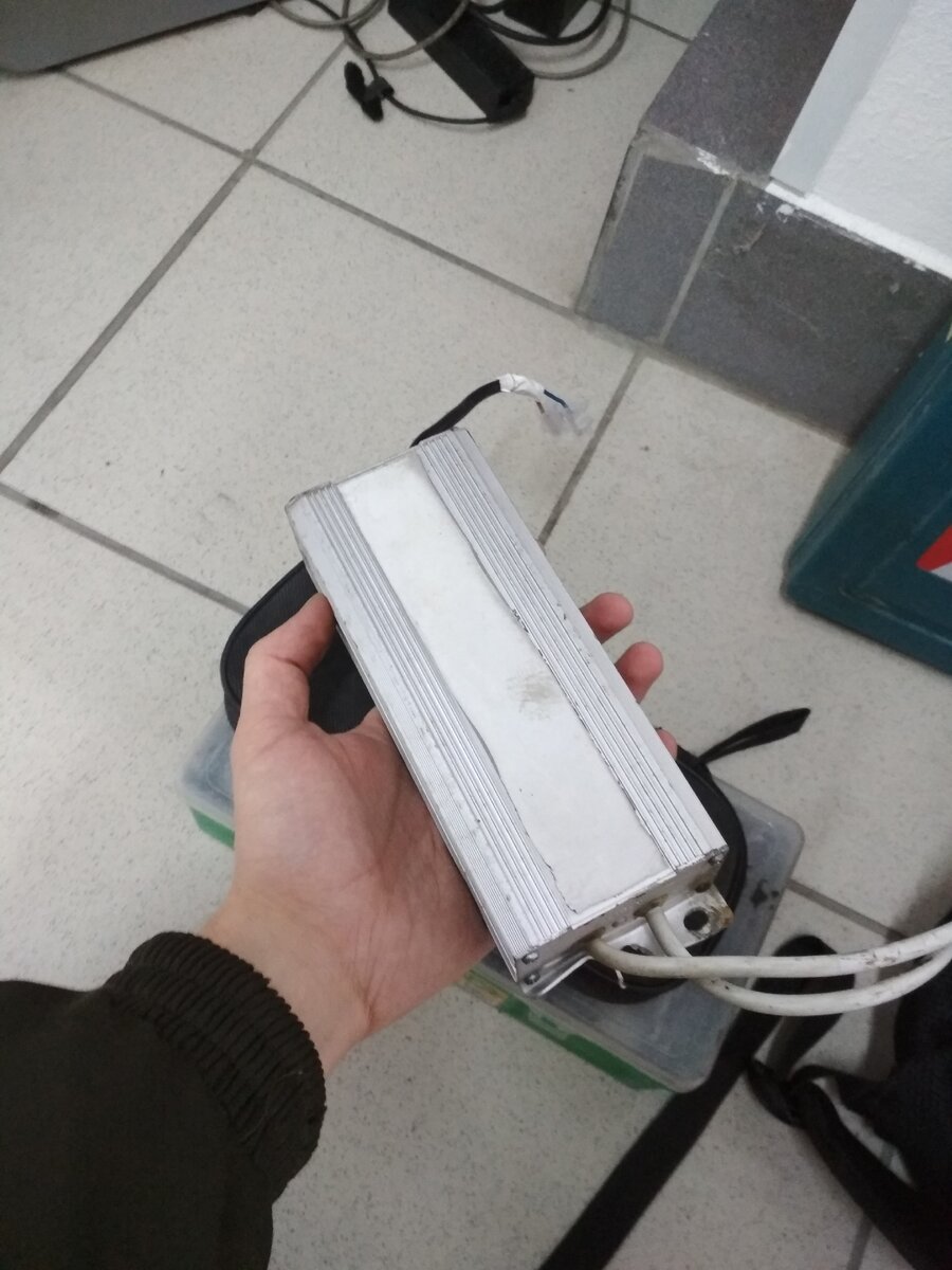 Вот такой блок. Фото автора статьи.