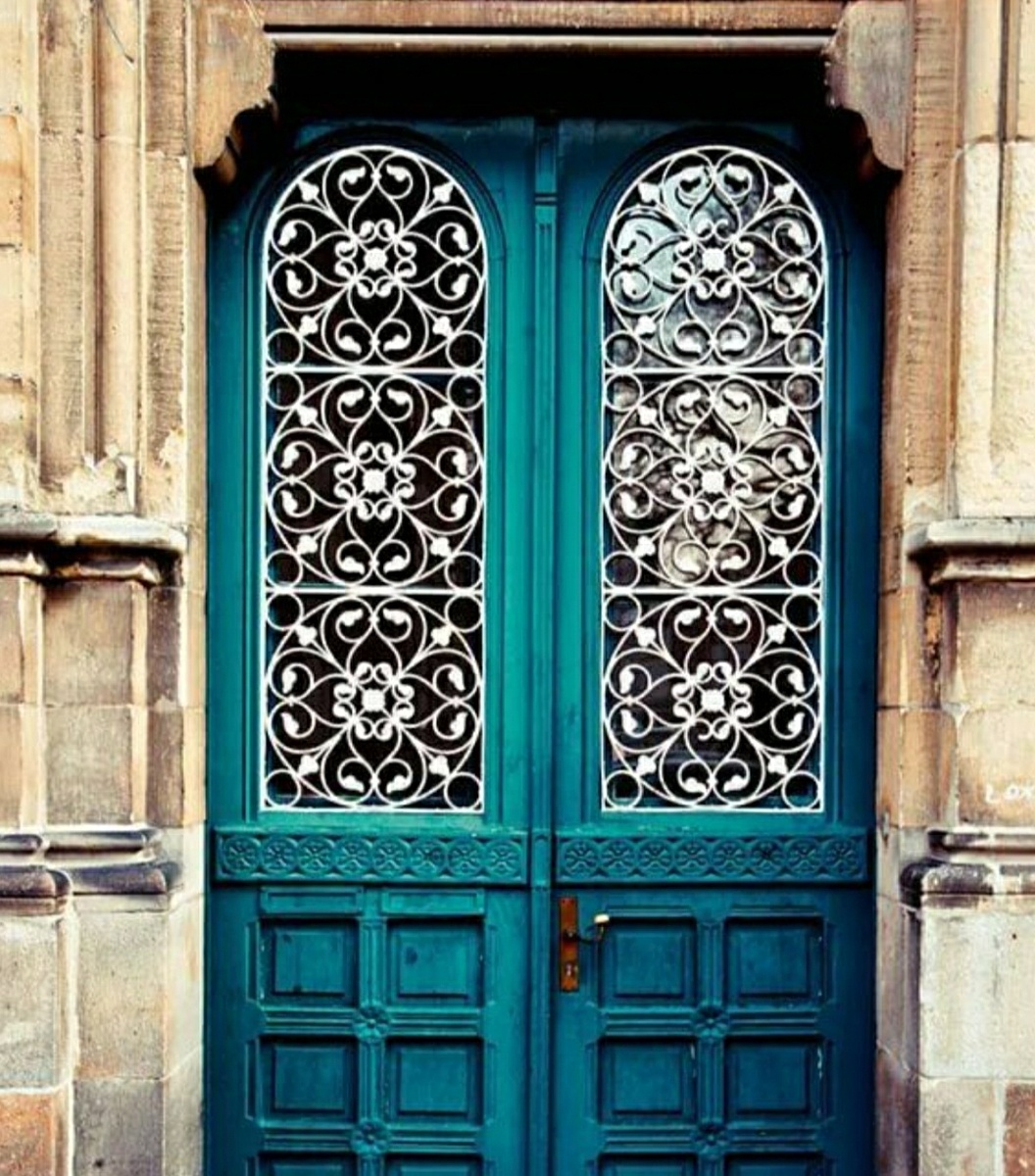 P. S. Это просто дверь.