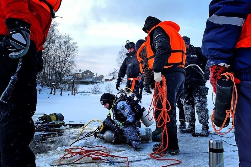 Водолазы поисковой группы "ДобротворецЪ"