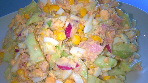 Салат с кукурузой и свежим огурцом | Повар