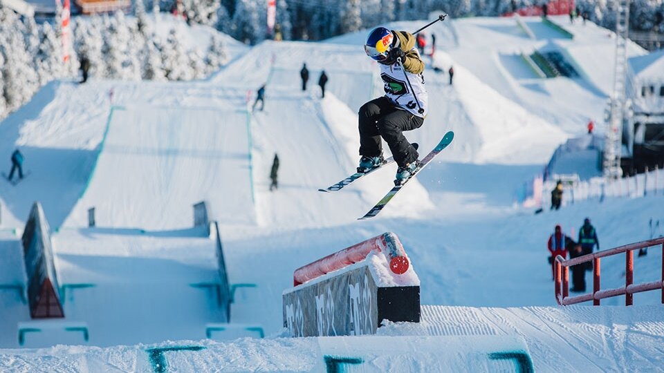 Стиль Ski Cross горные лыжи