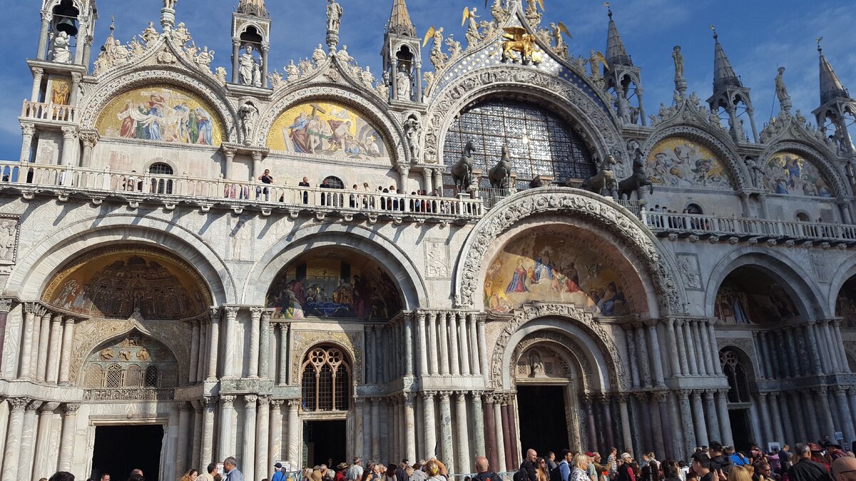 Главный портал базилики Сан-Марко