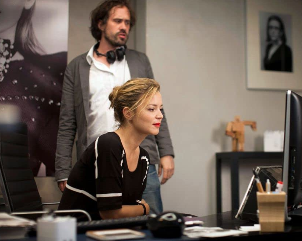  Притворись моим парнем (2012) 