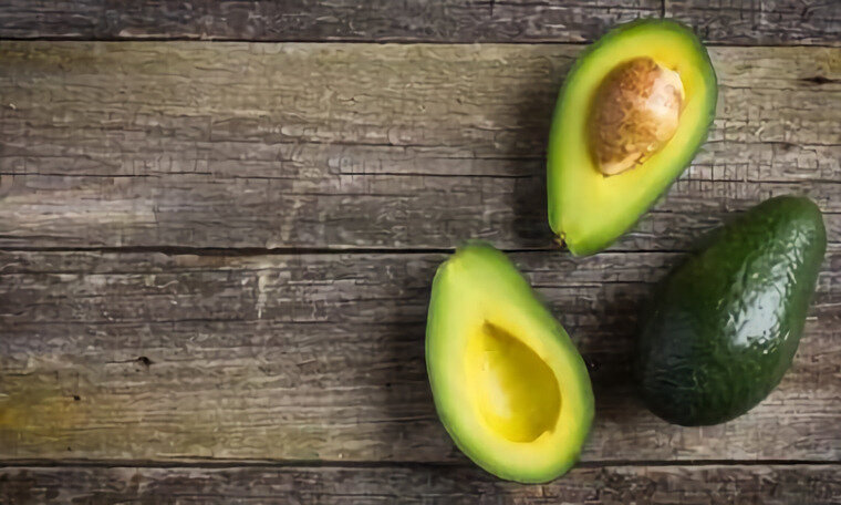 Для посадки нам понадобится косточка спелого плода.