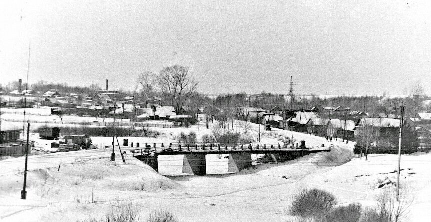 Фотография Крымовского моста 60-70х годов. Фото из домашних архивов.