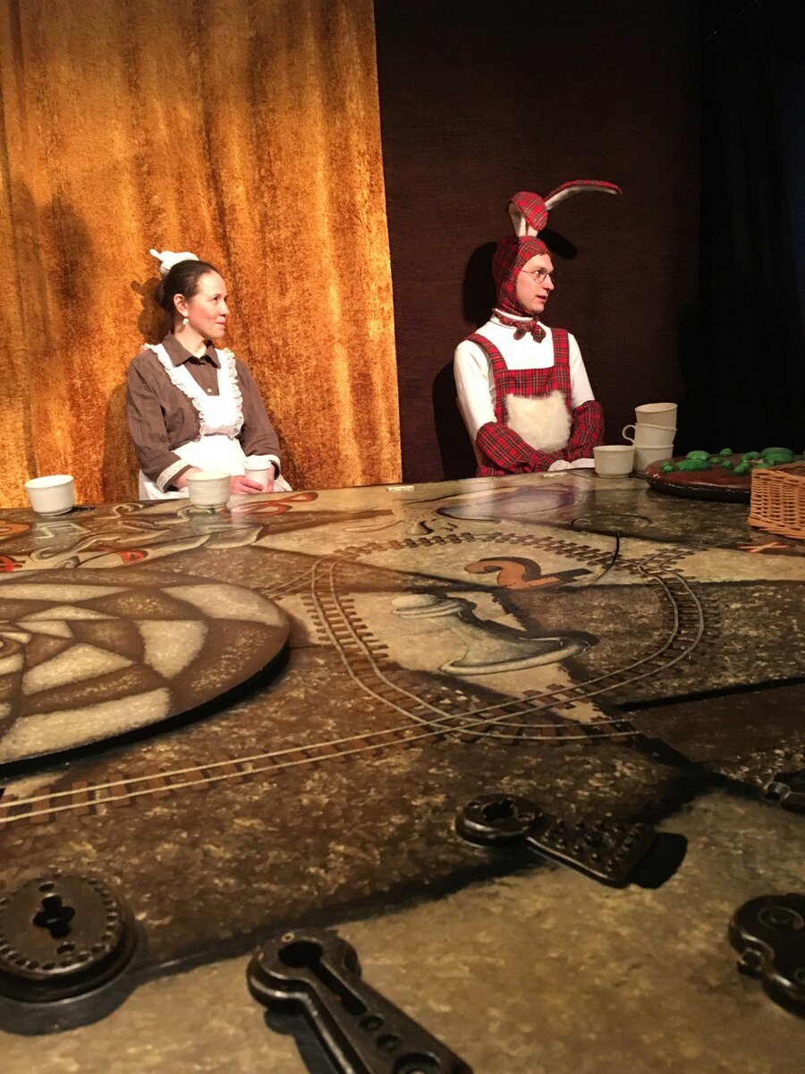 Вероятно, чаепитие состоится, театр Karlsson Haus