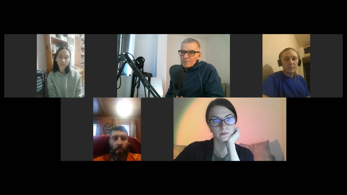 Наши "Сократические беседы" в zoom. У каждого включен микрофон. Каждый может включиться в диалог. И да, приглашаю все желающих на наши встречи.