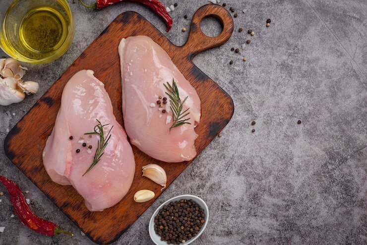 Без духовки и автоклава: самый простой рецепт тушенки из курицы
