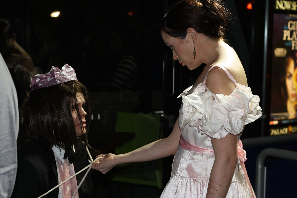 Завьер Сэмюэл, Робин МакЛиви / Любимые, 2009 (Ambience Entertainment)