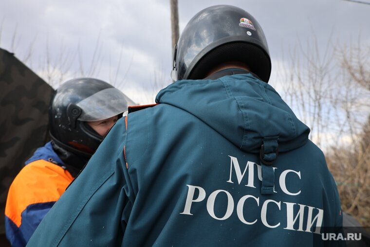    Спасатели продолжают поиски еще двух пассажиров