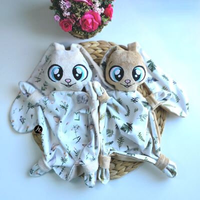 Купить комфортер можно на ссчылке: https://fomitoys.ru/komforter-dlya-novorozhdennykh-zayka/ или на ozon: https://www.ozon.ru/product/igrushka-fomitoys-komforter-zayka-dlya-sna-novorozhdennyh-ruchnaya-rabota-0-36-sm-1095295693