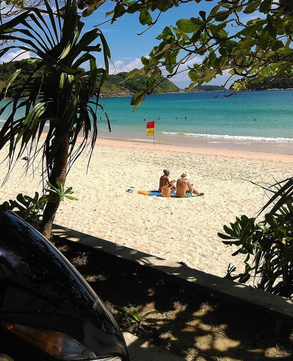 Пляж Най Харн на Пхукете