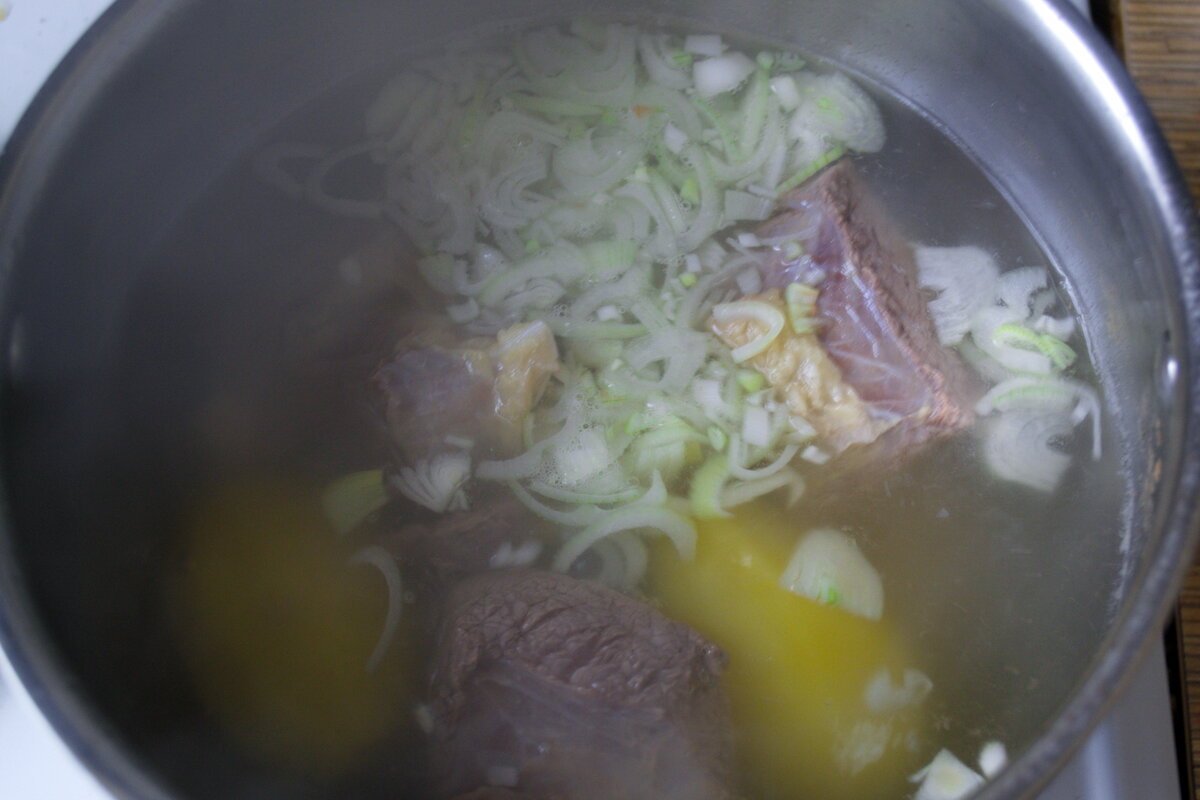 Рецепты Байкала: готовим суп бухлёр