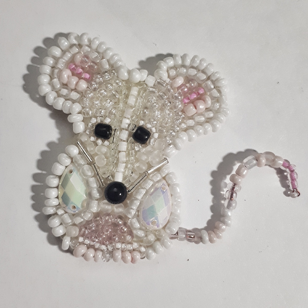 Белая мышь - символ 2020года