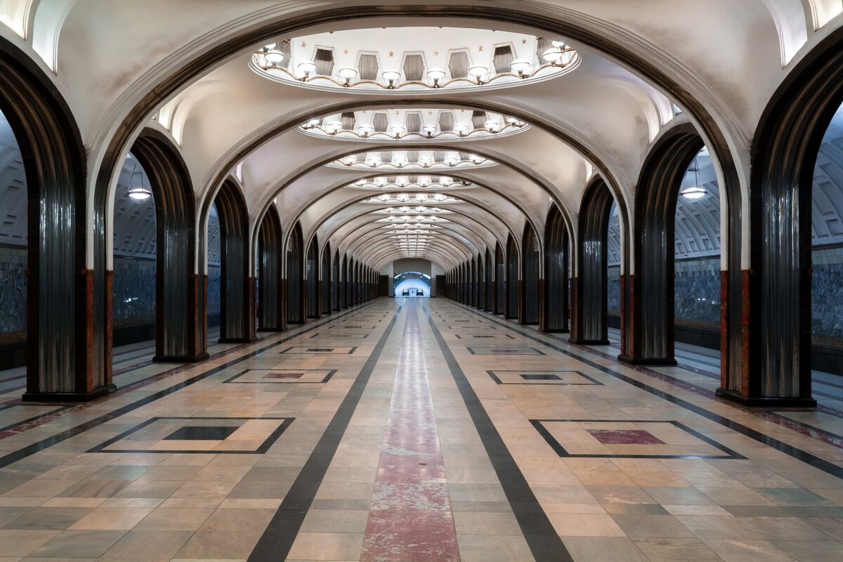 Фотограф показал, как выглядит метро Москвы без людей | Российское фото |  Дзен