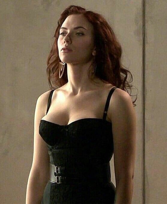 Шикарна с любой причёской 