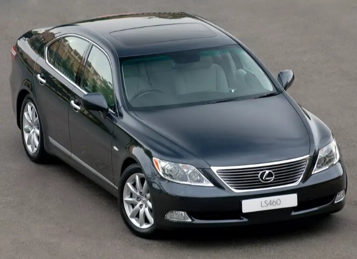  Сегодня речь пойдет о легендарном Lexus ls 460.                                 Данный автомобиль 2006-2007 года выпуска легко можно найти в достойном состоянии.