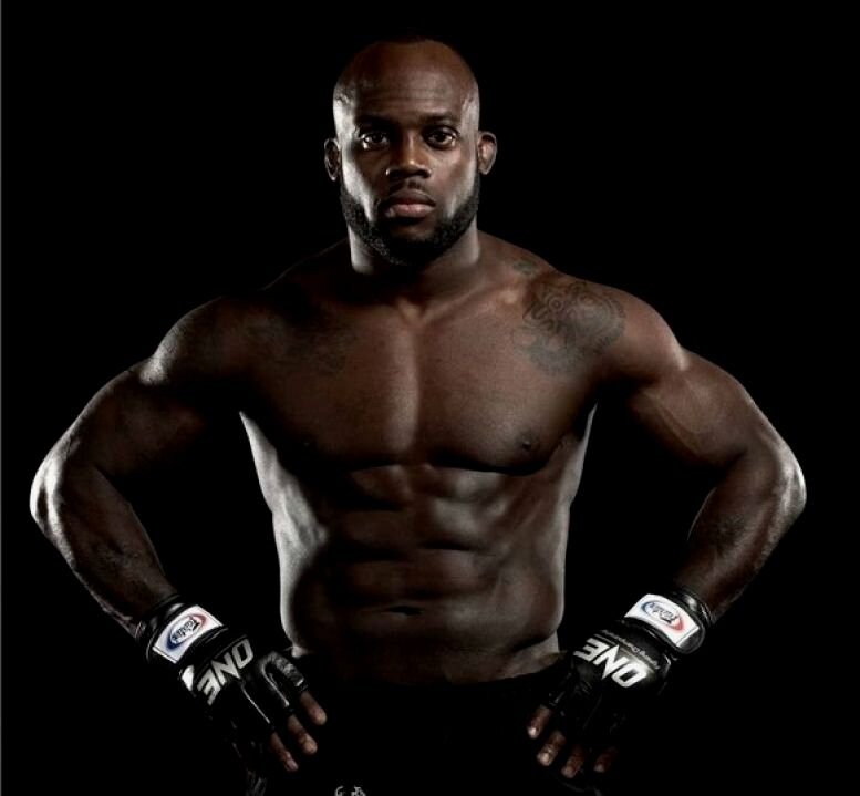 Мелвин Манхуф