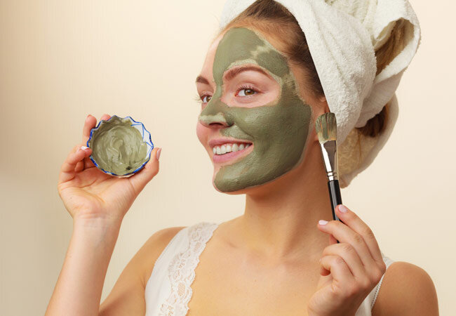 Отбеливающие маски из глины