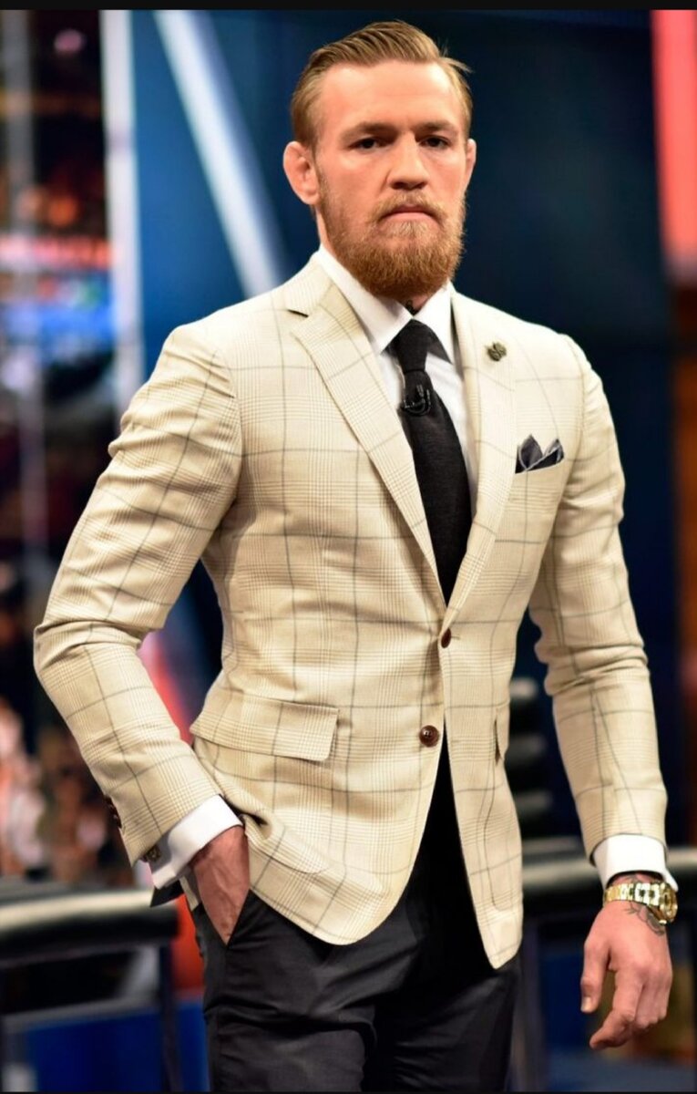 Макрегор. Конор МАКГРЕГОР. Конер Мак Грегор. Connor MCGREGOR В пальто. Конор МАКГРЕГОР стиль.