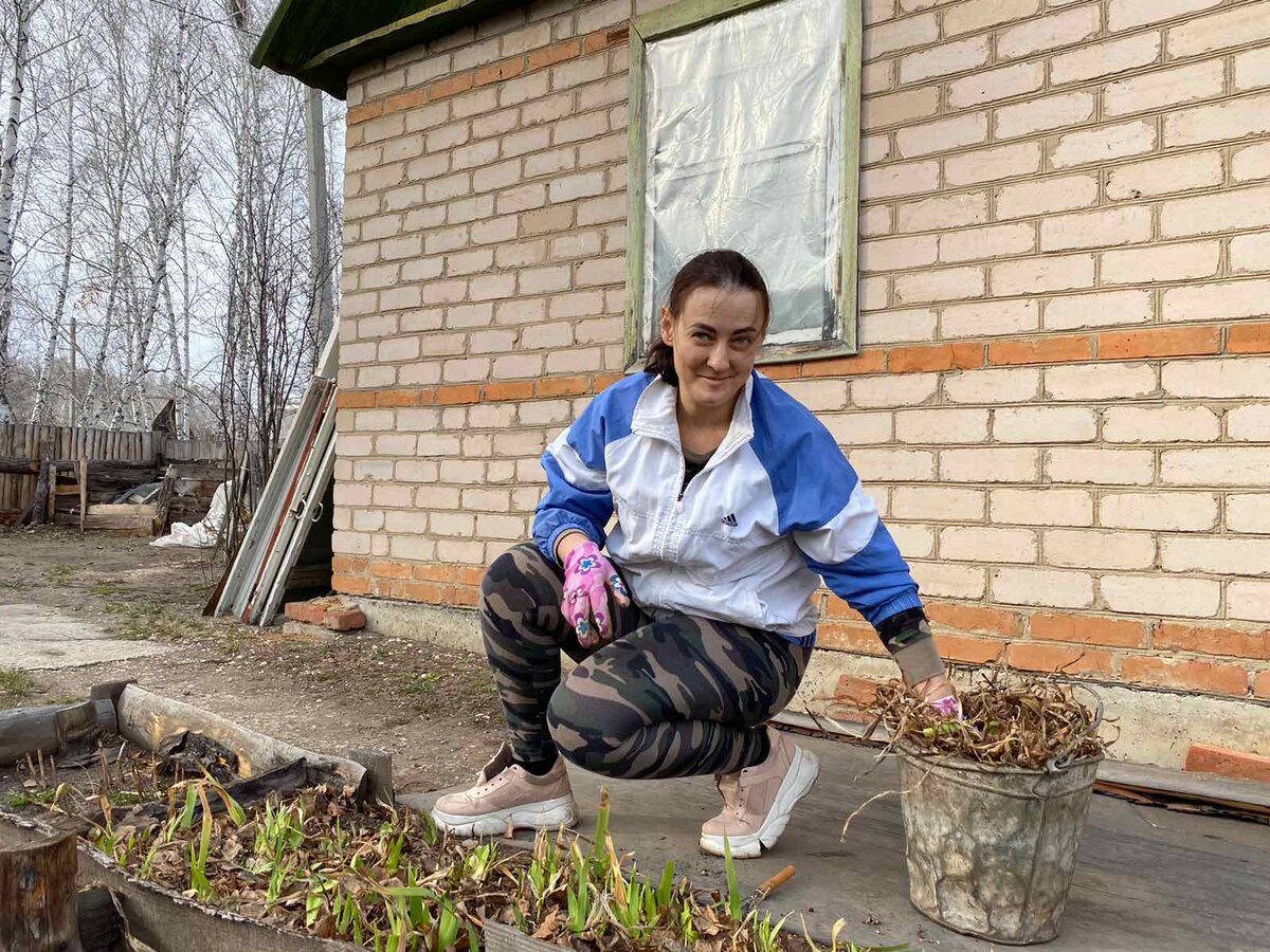 Передача будни. Блогерши на огороде. Будни безработной блогерши в теплице ,огороде. Будни безработной. Садичные будни.