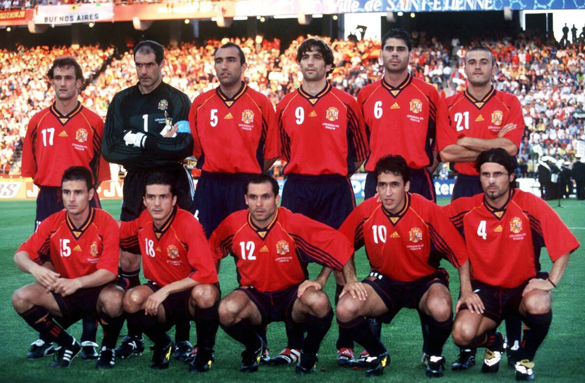 Сборная Испании 2002