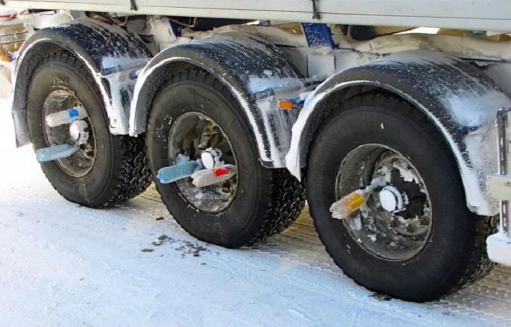 Нередко можно встретить вот такую картину на дорогах России!