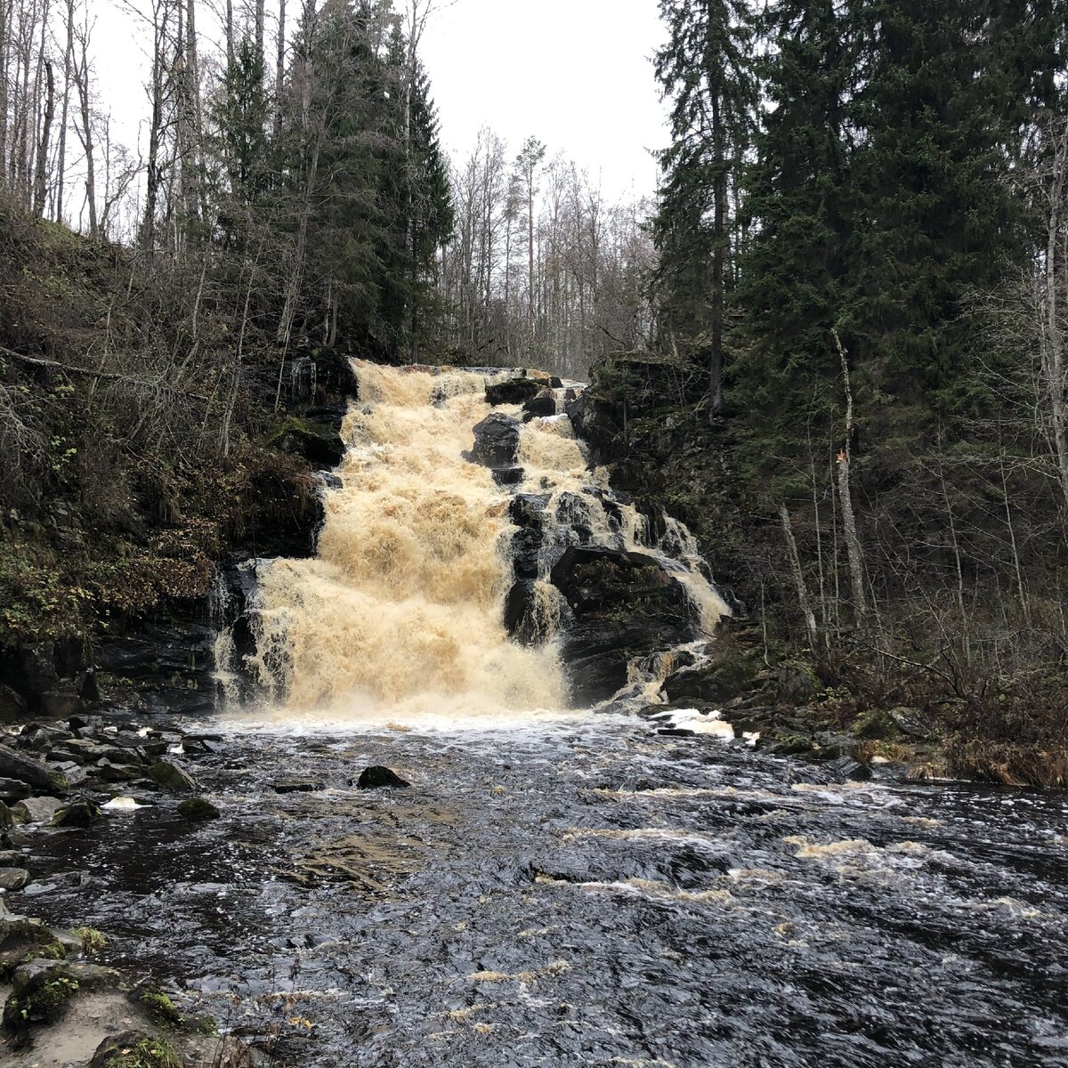 Гирвас вулкан водопад белые мосты