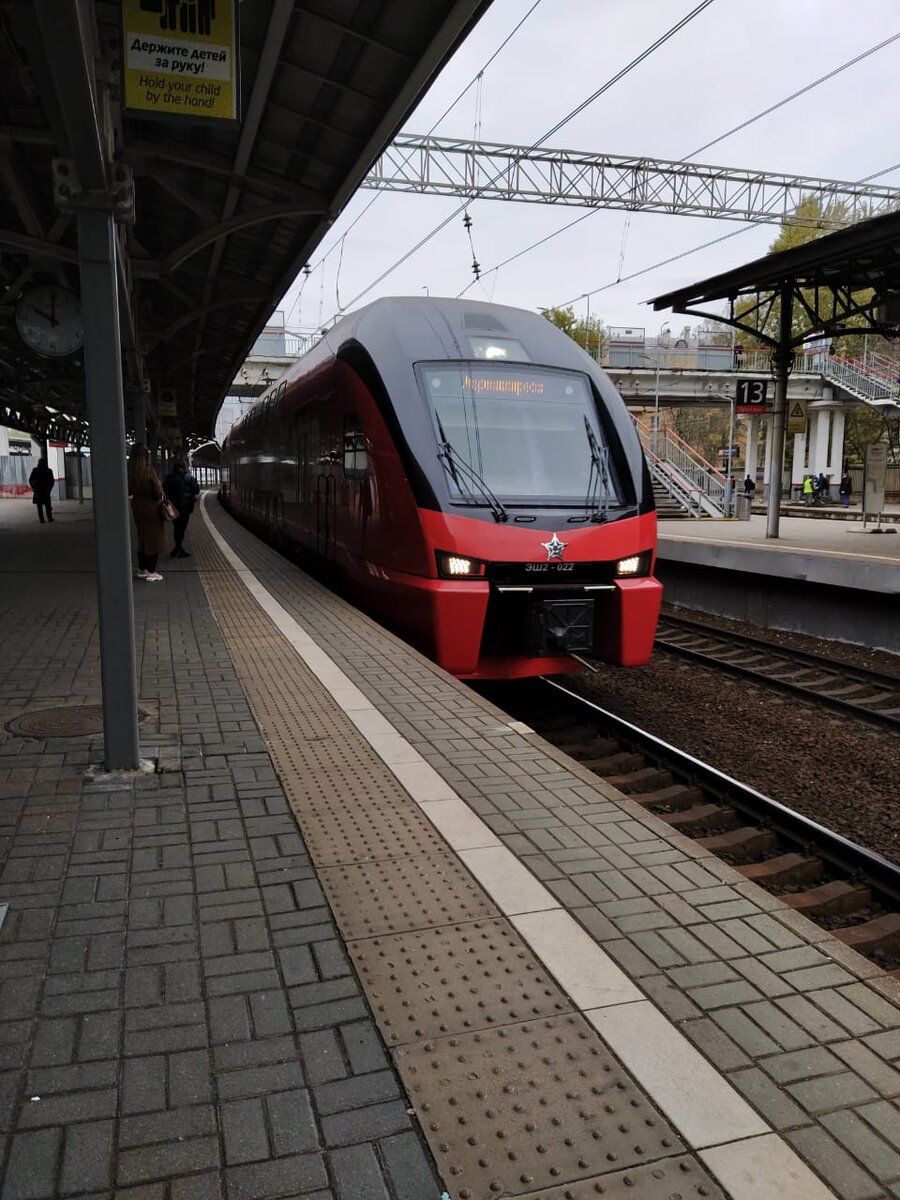 поезда как и прежде красивые и чистые. Теперь еще и двухэтажные