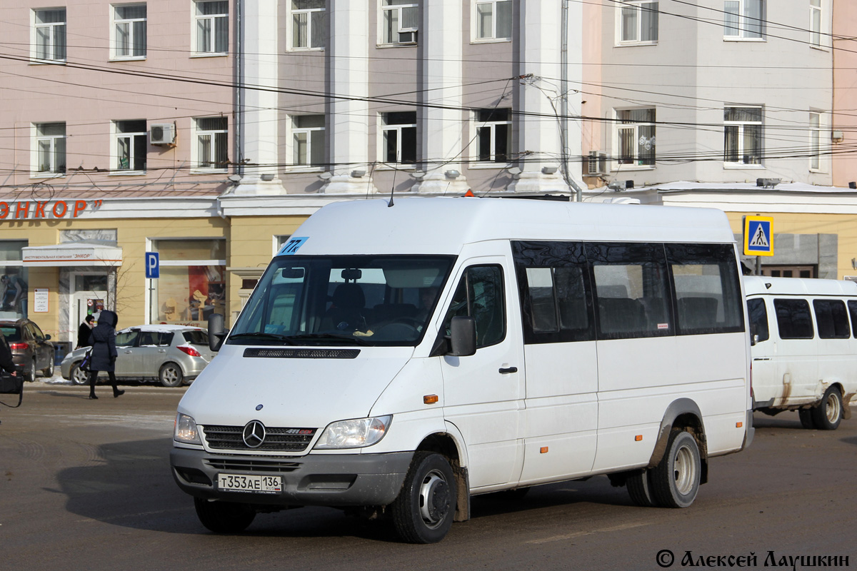 Маршрутки воронеж. Луидор 223201. Benz Sprinter 223201. Маршрутки Воронеж старые. Старые автобусы Воронежа.