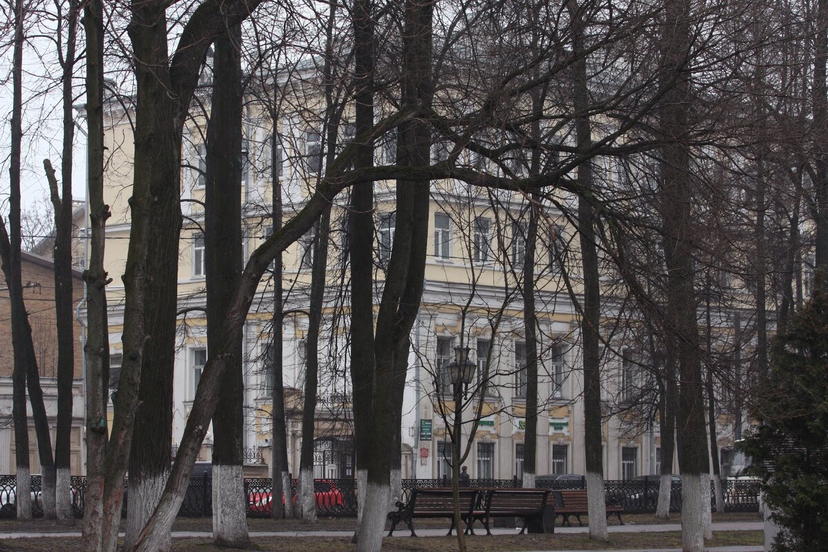 Вид с бульвара