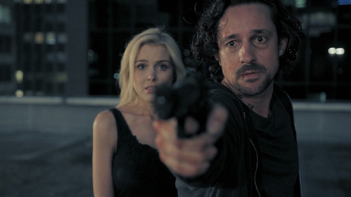 Вы думаете, ваше лицо будет выглядеть иначе и рука не потянется к пистолету, когда вы увидите облик здешнего Микки Рурка? 