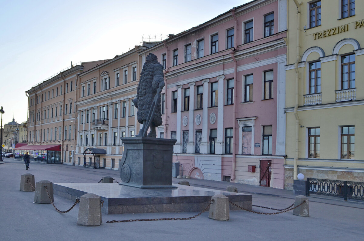 Одно из старейших зданий Петербурга хотели перестроить под элитное жилье  