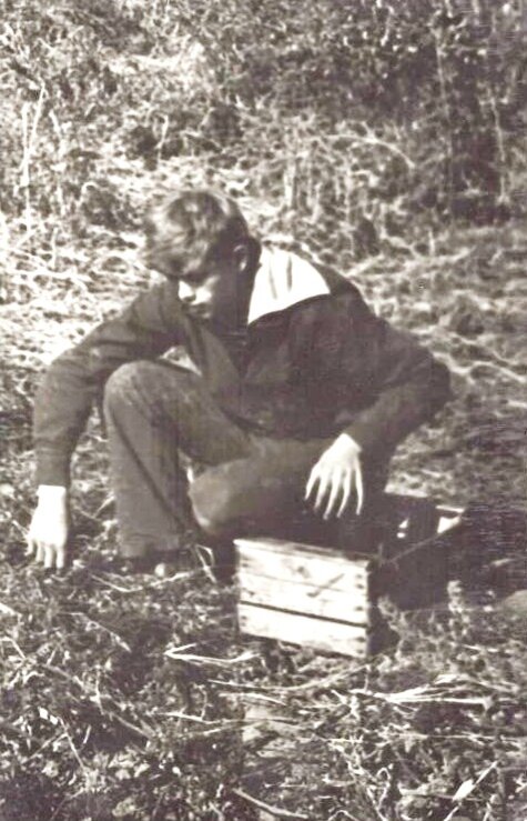 Балаклава собирает помидоры, но это уже осень 1977 года.