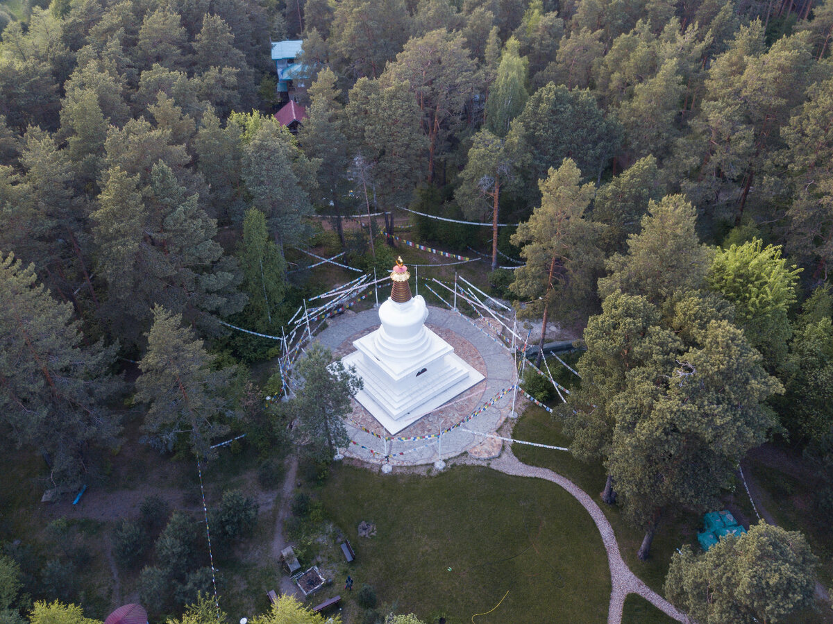 14-метровая Ступа Совершенной Победы в Северном Кунсангаре, фото автора