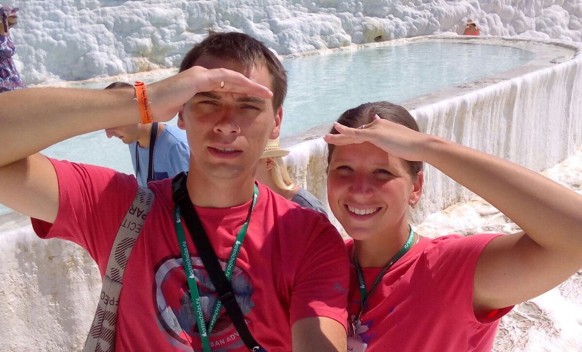 Здесь мы с мужем счастливые, но мы не знаем, что целых 5 непростых лет мы будем идти к своему счастью стать родителями. Мы не представляем какой путь нам нужно будет пройти для этого. 