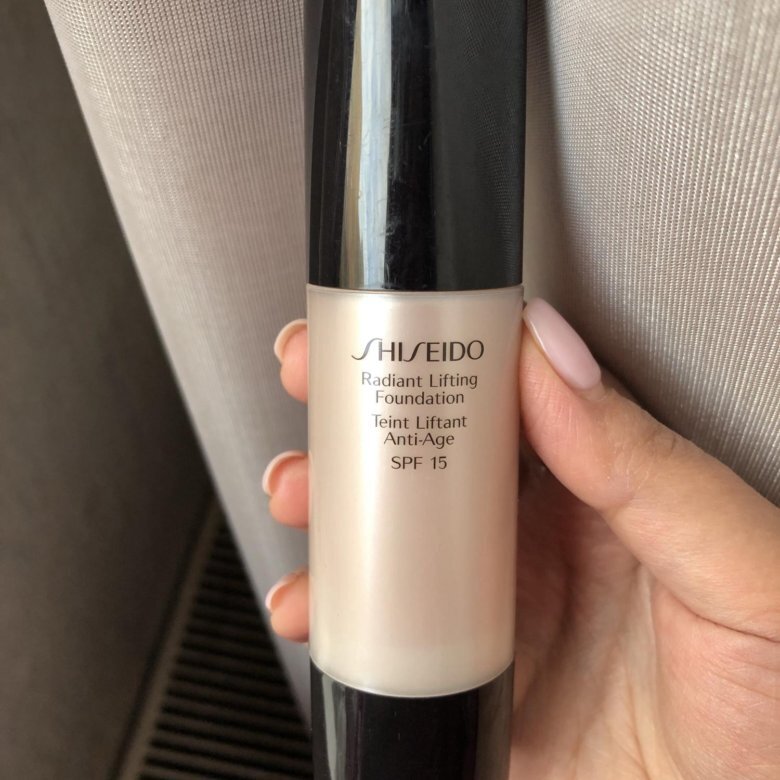 SHISEIDO Тональное средство с лифтинг-эффектом